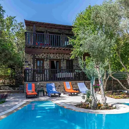 5 Star With 2 Bedrooms, 1027 Fethiye